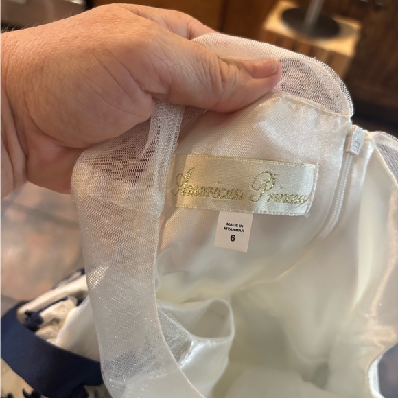 $3 SALE 😍 Navy and White Lace Kids Dress - Picture 4 of 4